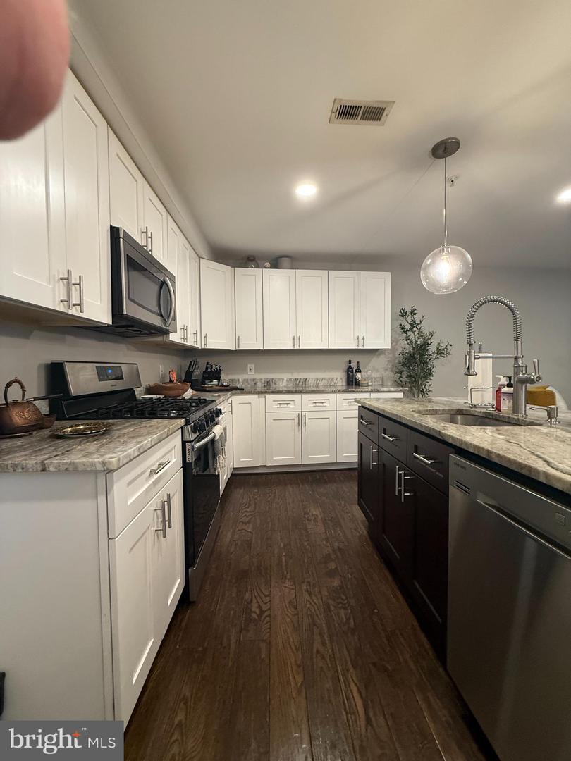 1258 HOLBROOK TER NE #5, WASHINGTON, District Of Columbia 20002, 3 Bedrooms Bedrooms, ,2 BathroomsBathrooms,Residential,For sale,1258 HOLBROOK TER NE #5,DCDC2240648 MLS # DCDC2240648