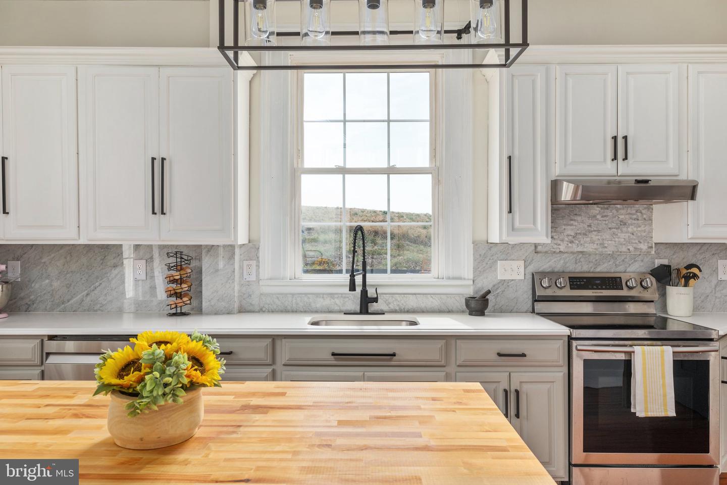 2239 SIXTH ST, MIDDLETOWN, Virginia 22645, 4 Bedrooms Bedrooms, ,2 BathroomsBathrooms,Residential,For sale,2239 SIXTH ST,VAFV2038812 MLS # VAFV2038812 2239 SIXTH ST, MIDDLETOWN, Virginia 22645, 4 Bedrooms Bedrooms, ,2 BathroomsBathrooms,Residential,For sale,2239 SIXTH ST,VAFV2038812 MLS # VAFV2038812