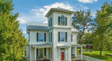 2239 SIXTH ST, MIDDLETOWN, Virginia 22645, 4 Bedrooms Bedrooms, ,2 BathroomsBathrooms,Residential,For sale,2239 SIXTH ST,VAFV2038812 MLS # VAFV2038812