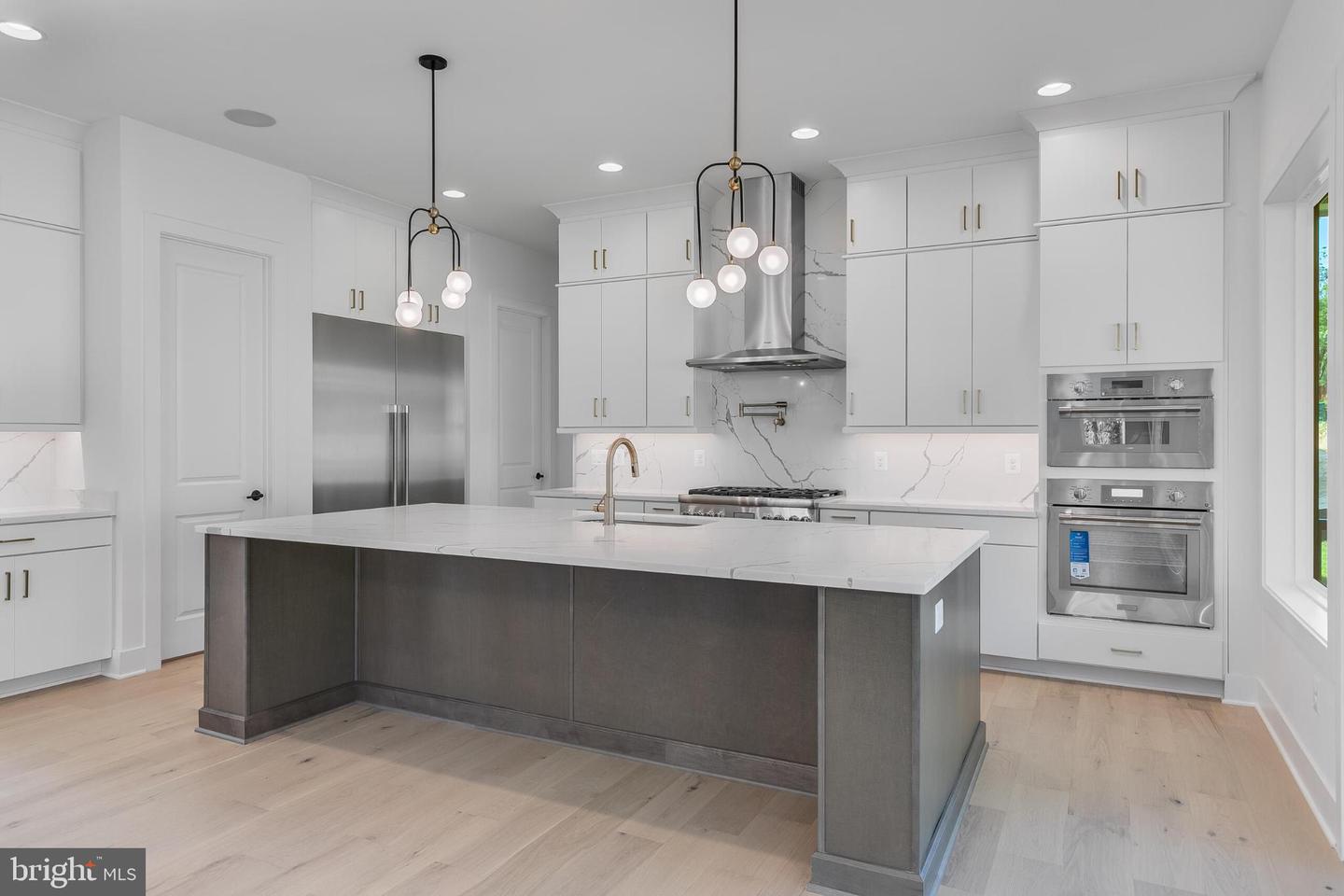 9209 FRANKS POINT LN, LORTON, Virginia 22079, ,Residential,For sale,9209 FRANKS POINT LN,VAFX2285030 MLS # VAFX2285030