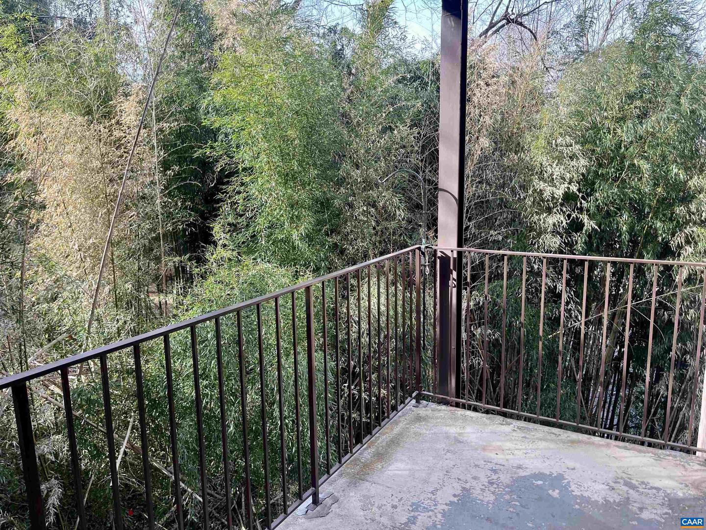 511 N FIRST ST #201, CHARLOTTESVILLE, Virginia 22902, 3 Bedrooms Bedrooms, ,2 BathroomsBathrooms,Residential,For sale,511 N FIRST ST #201,672340 MLS # 672340