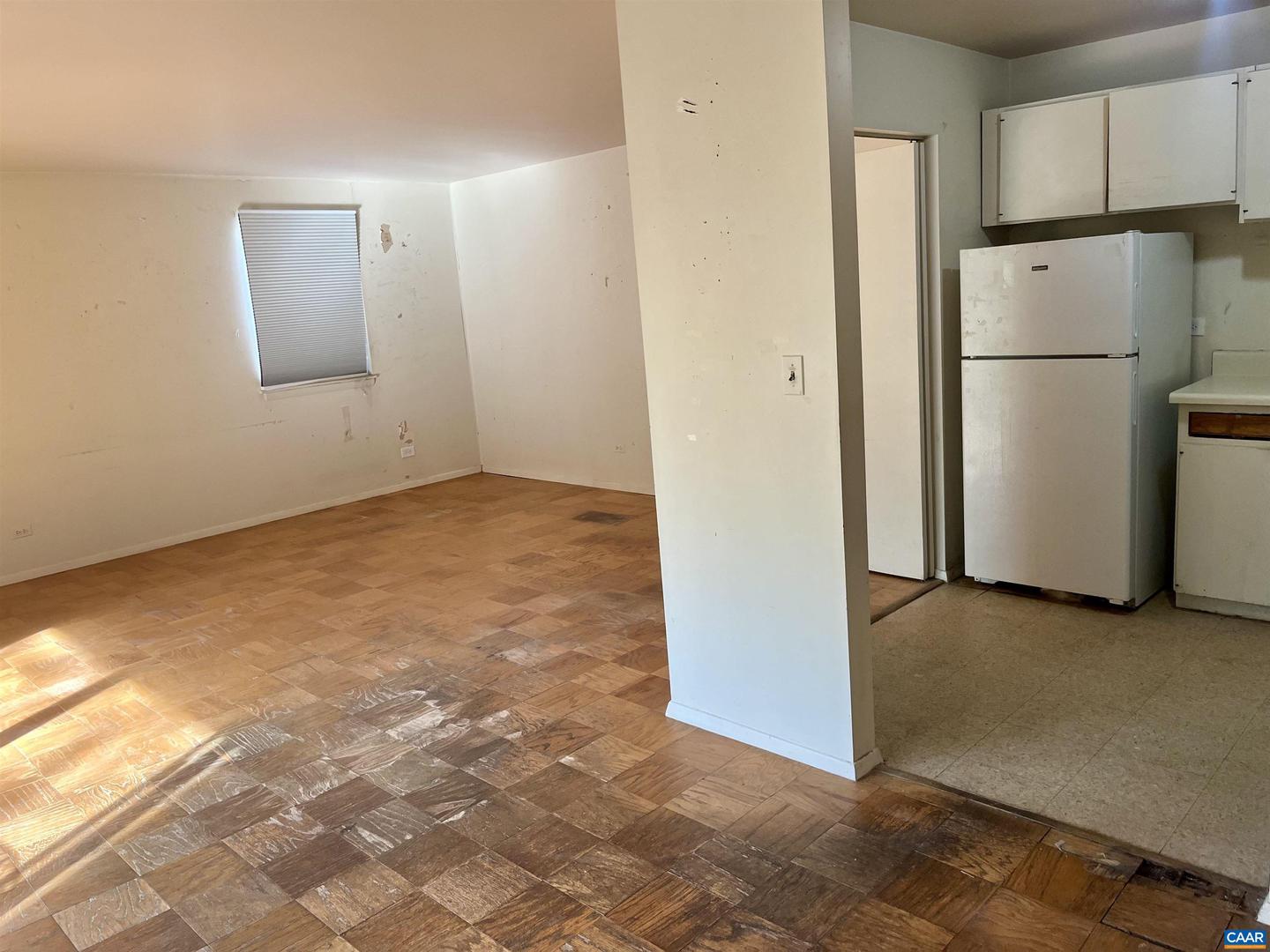 511 N FIRST ST #201, CHARLOTTESVILLE, Virginia 22902, 3 Bedrooms Bedrooms, ,2 BathroomsBathrooms,Residential,For sale,511 N FIRST ST #201,672340 MLS # 672340