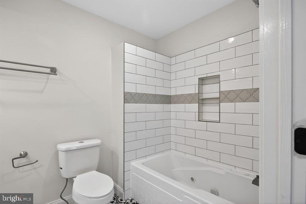 140 EMERALD DR, HARRISONBURG, Virginia 22801, 2 Bedrooms Bedrooms, ,2 BathroomsBathrooms,Residential,For sale,140 EMERALD DR,VAHC2000536 MLS # VAHC2000536