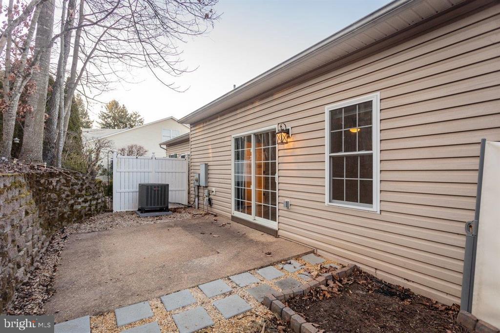 140 EMERALD DR, HARRISONBURG, Virginia 22801, 2 Bedrooms Bedrooms, ,2 BathroomsBathrooms,Residential,For sale,140 EMERALD DR,VAHC2000536 MLS # VAHC2000536