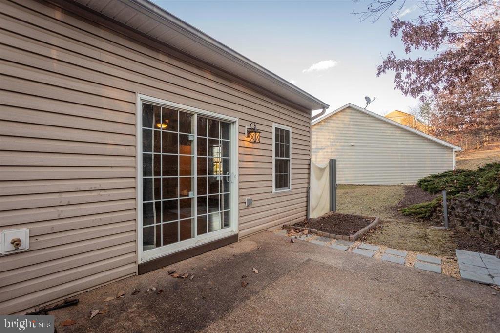 140 EMERALD DR, HARRISONBURG, Virginia 22801, 2 Bedrooms Bedrooms, ,2 BathroomsBathrooms,Residential,For sale,140 EMERALD DR,VAHC2000536 MLS # VAHC2000536