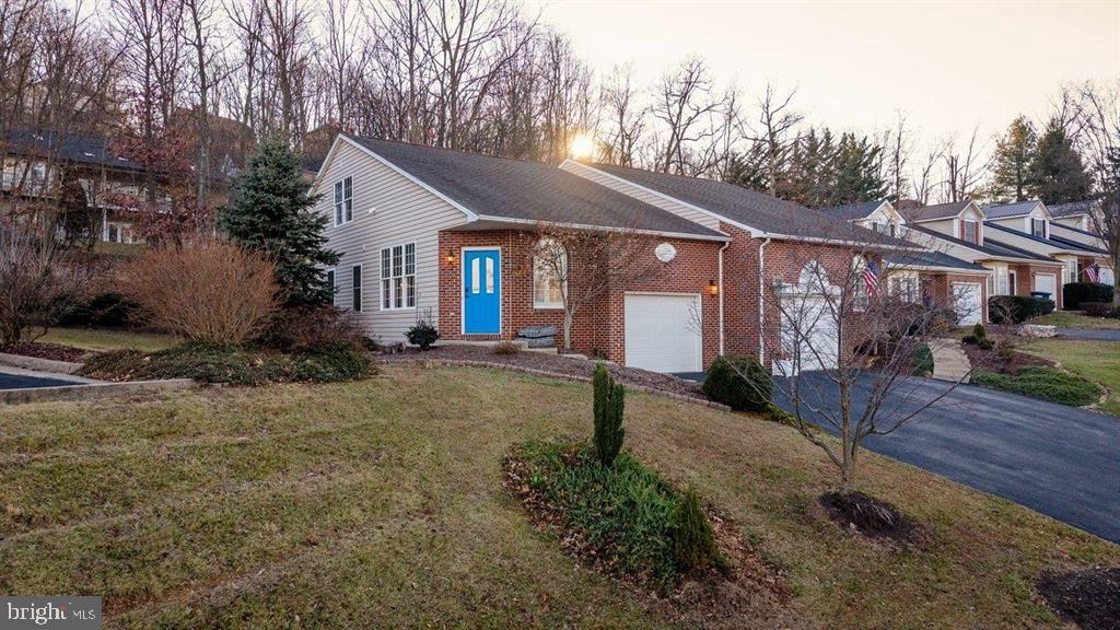 140 EMERALD DR, HARRISONBURG, Virginia 22801, 2 Bedrooms Bedrooms, ,2 BathroomsBathrooms,Residential,For sale,140 EMERALD DR,VAHC2000536 MLS # VAHC2000536