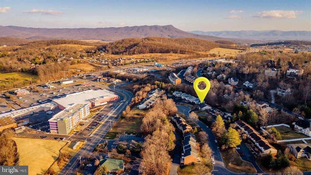 140 EMERALD DR, HARRISONBURG, Virginia 22801, 2 Bedrooms Bedrooms, ,2 BathroomsBathrooms,Residential,For sale,140 EMERALD DR,VAHC2000536 MLS # VAHC2000536