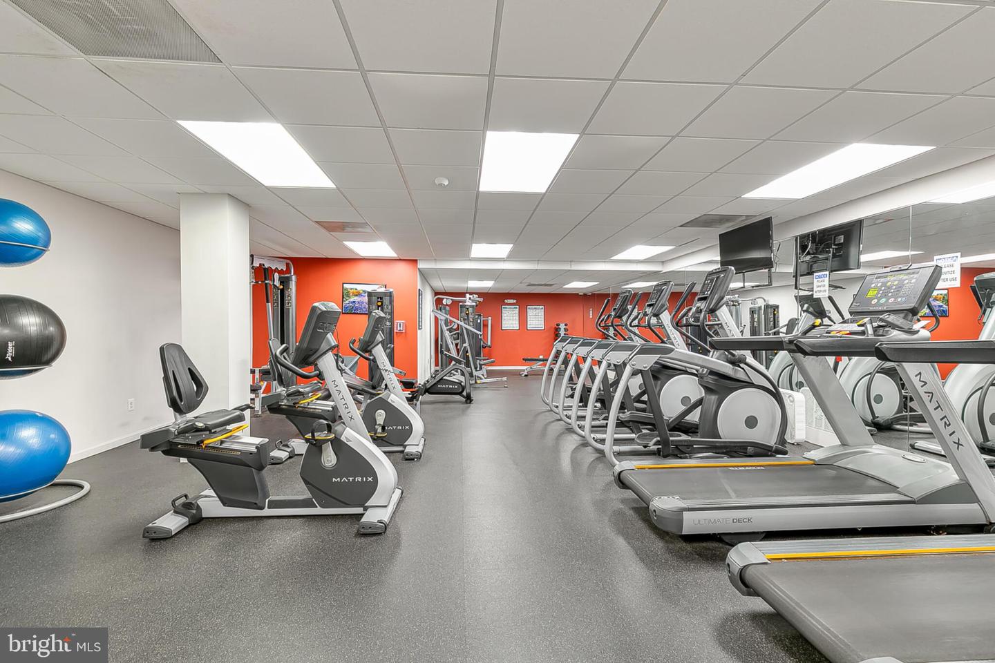 3000 SPOUT RUN PKWY #B311, ARLINGTON, Virginia 22201, 2 Bedrooms Bedrooms, ,1 BathroomBathrooms,Residential,For sale,3000 SPOUT RUN PKWY #B311,VAAR2067602 MLS # VAAR2067602