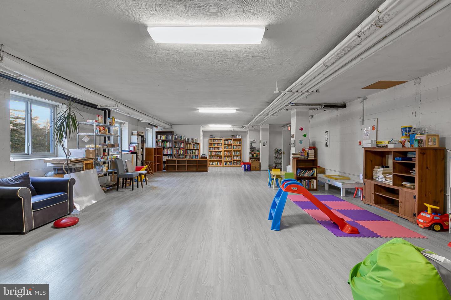 3000 SPOUT RUN PKWY #B311, ARLINGTON, Virginia 22201, 2 Bedrooms Bedrooms, ,1 BathroomBathrooms,Residential,For sale,3000 SPOUT RUN PKWY #B311,VAAR2067602 MLS # VAAR2067602