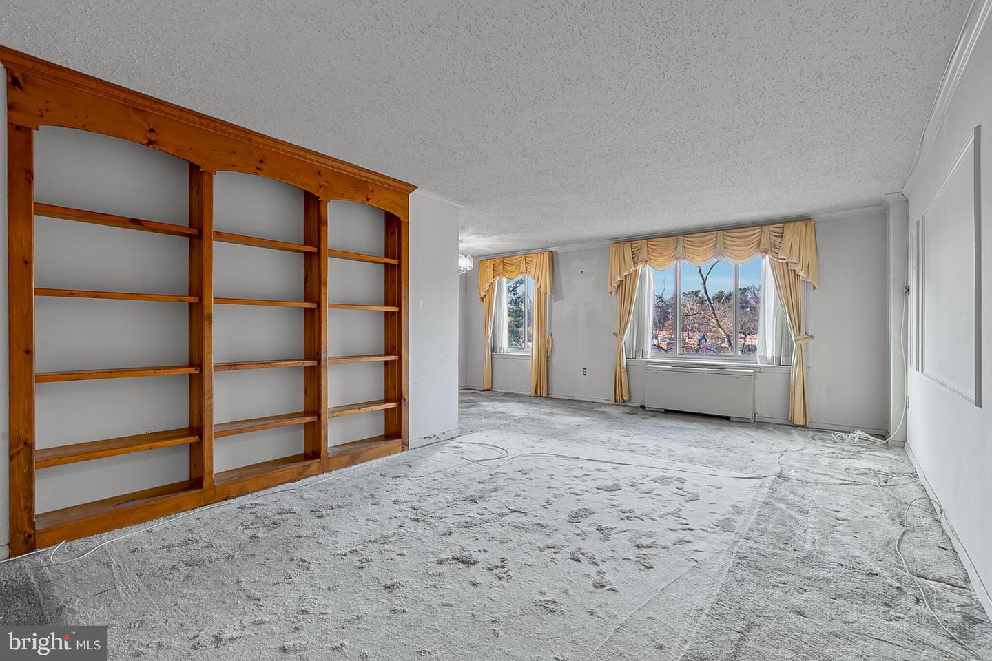 3000 SPOUT RUN PKWY #B311, ARLINGTON, Virginia 22201, 2 Bedrooms Bedrooms, ,1 BathroomBathrooms,Residential,For sale,3000 SPOUT RUN PKWY #B311,VAAR2067602 MLS # VAAR2067602