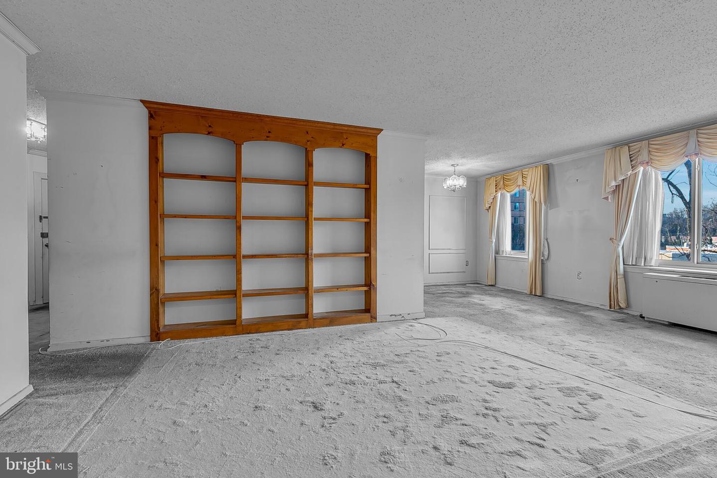 3000 SPOUT RUN PKWY #B311, ARLINGTON, Virginia 22201, 2 Bedrooms Bedrooms, ,1 BathroomBathrooms,Residential,For sale,3000 SPOUT RUN PKWY #B311,VAAR2067602 MLS # VAAR2067602