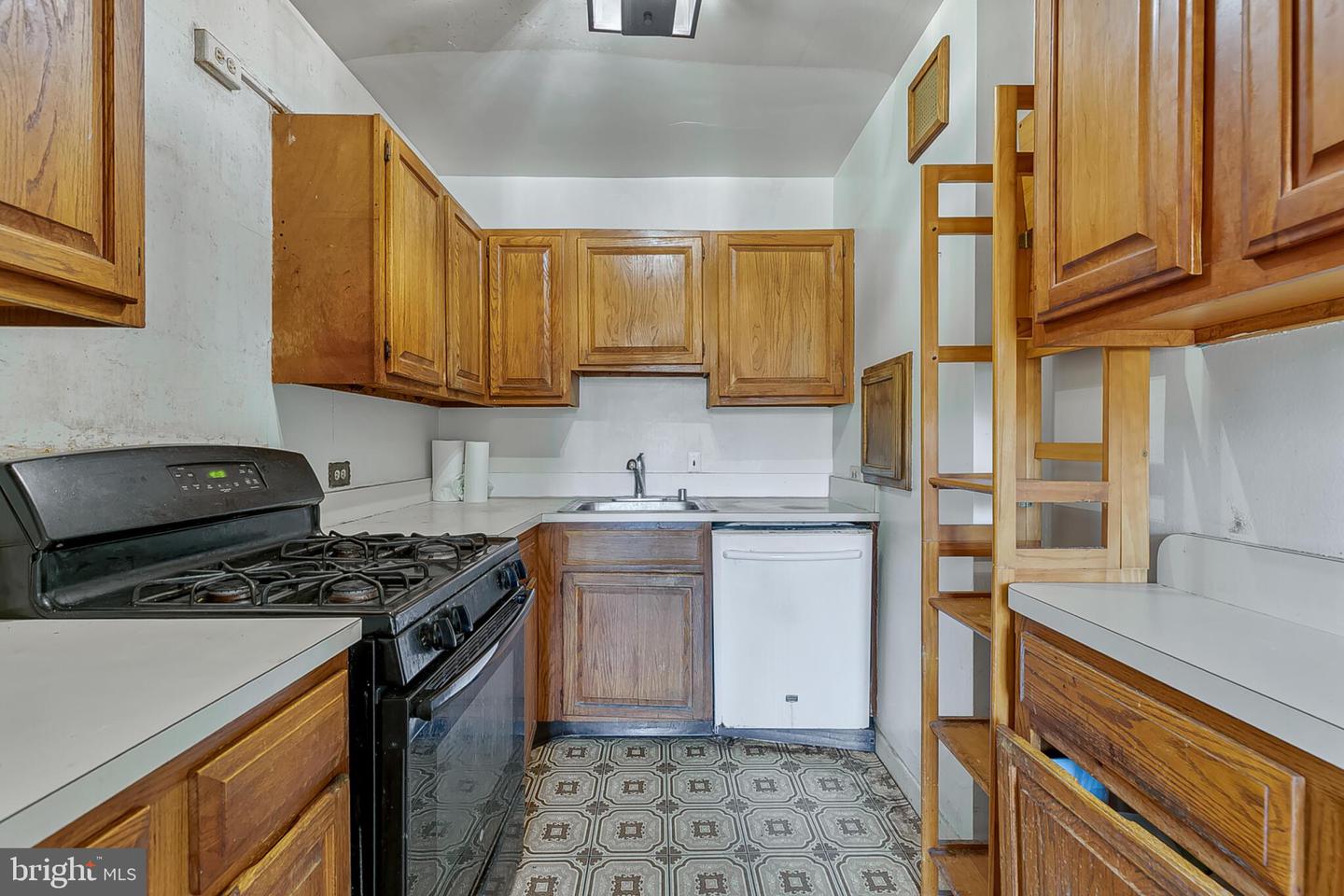 3000 SPOUT RUN PKWY #B311, ARLINGTON, Virginia 22201, 2 Bedrooms Bedrooms, ,1 BathroomBathrooms,Residential,For sale,3000 SPOUT RUN PKWY #B311,VAAR2067602 MLS # VAAR2067602