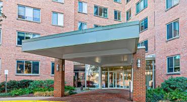 3000 SPOUT RUN PKWY #B311, ARLINGTON, Virginia 22201, 2 Bedrooms Bedrooms, ,1 BathroomBathrooms,Residential,For sale,3000 SPOUT RUN PKWY #B311,VAAR2067602 MLS # VAAR2067602