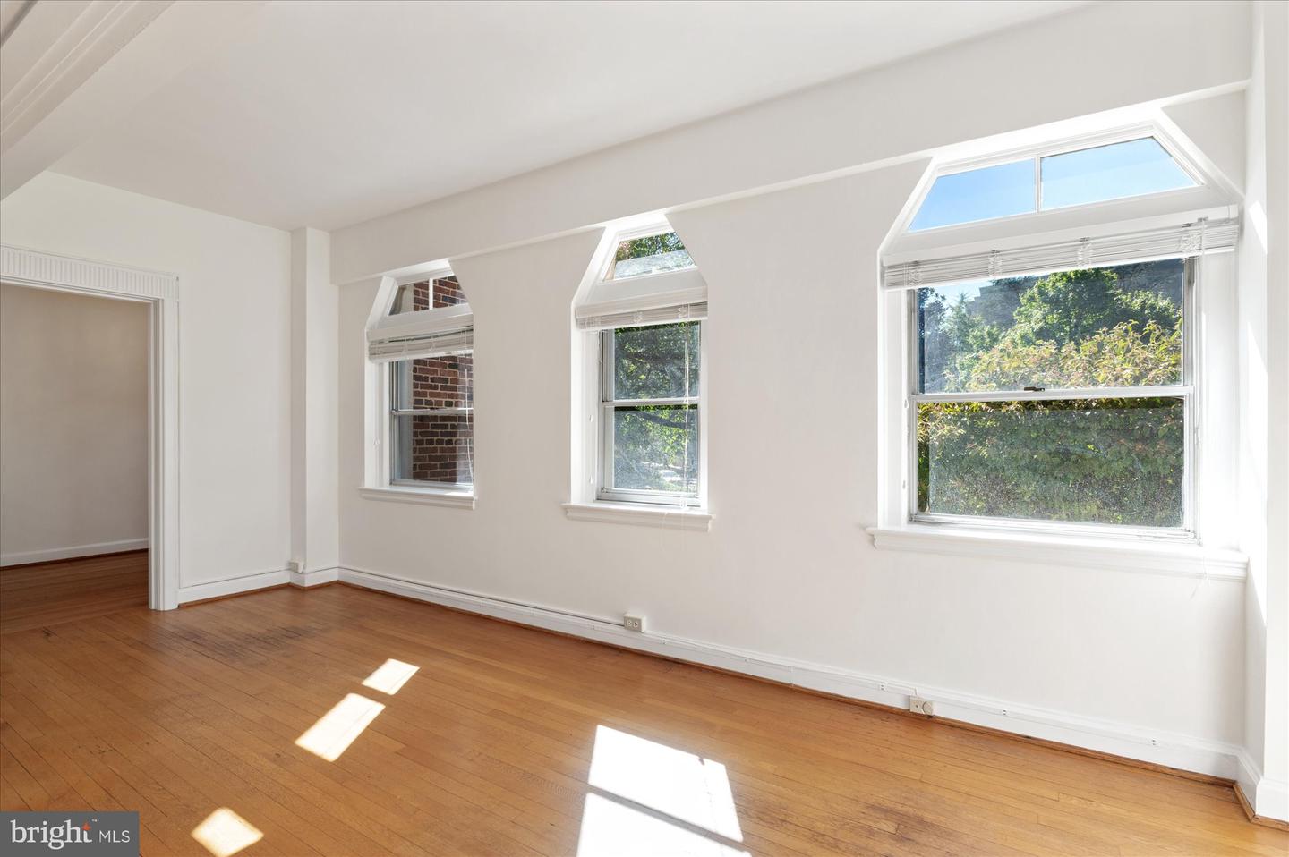 3601 CONNECTICUT AVE NW #122, WASHINGTON, District Of Columbia 20008, 2 Bedrooms Bedrooms, ,1 BathroomBathrooms,Residential,For sale,3601 CONNECTICUT AVE NW #122,DCDC2240720 MLS # DCDC2240720