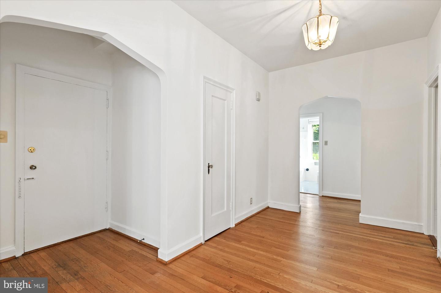 3601 CONNECTICUT AVE NW #122, WASHINGTON, District Of Columbia 20008, 2 Bedrooms Bedrooms, ,1 BathroomBathrooms,Residential,For sale,3601 CONNECTICUT AVE NW #122,DCDC2240720 MLS # DCDC2240720
