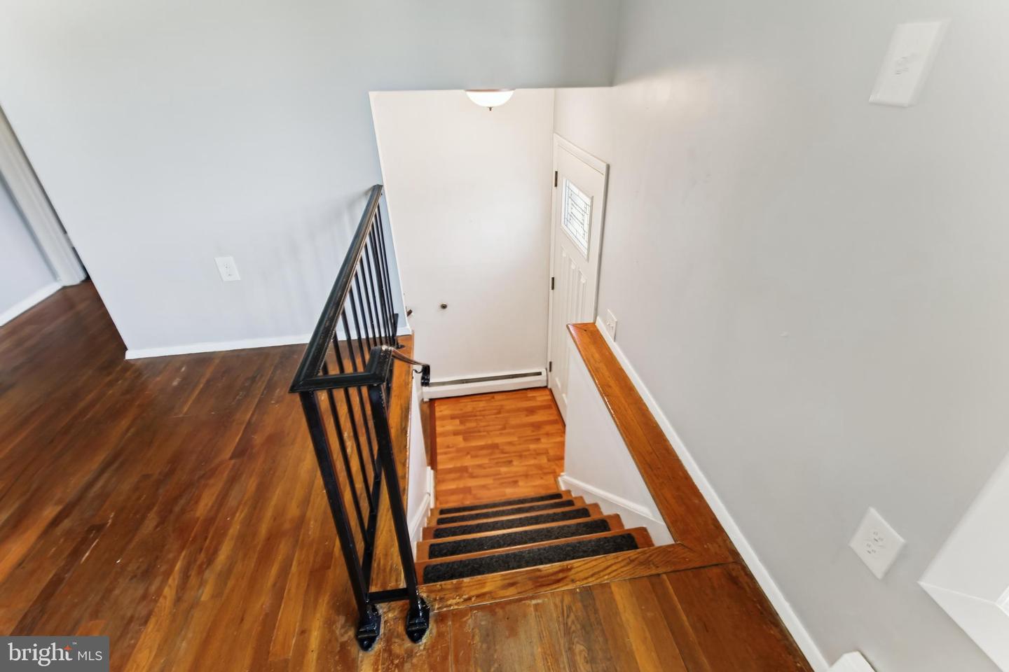 14308 BELLEVILLE AVE, WOODBRIDGE, Virginia 22193, 3 Bedrooms Bedrooms, ,2 BathroomsBathrooms,Residential,For sale,14308 BELLEVILLE AVE,VAPW2104190 MLS # VAPW2104190