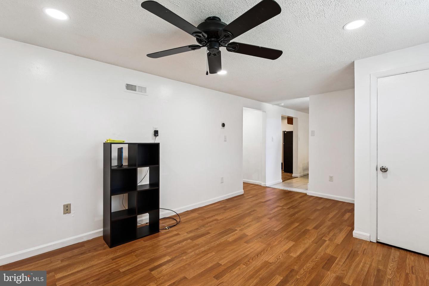 14308 BELLEVILLE AVE, WOODBRIDGE, Virginia 22193, 3 Bedrooms Bedrooms, ,2 BathroomsBathrooms,Residential,For sale,14308 BELLEVILLE AVE,VAPW2104190 MLS # VAPW2104190