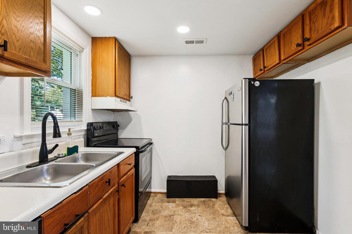 14308 BELLEVILLE AVE, WOODBRIDGE, Virginia 22193, 3 Bedrooms Bedrooms, ,2 BathroomsBathrooms,Residential,For sale,14308 BELLEVILLE AVE,VAPW2104190 MLS # VAPW2104190