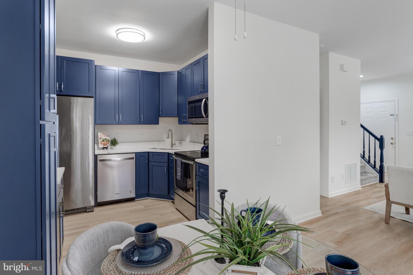 15673 VIEWPOINT CIR, DUMFRIES, Virginia 22025, 3 Bedrooms Bedrooms, 12 Rooms Rooms,2 BathroomsBathrooms,Residential,For sale,15673 VIEWPOINT CIR,VAPW2104648 MLS # VAPW2104648