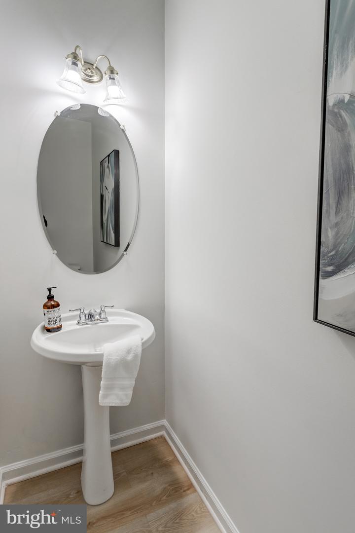 15673 VIEWPOINT CIR, DUMFRIES, Virginia 22025, 3 Bedrooms Bedrooms, 12 Rooms Rooms,2 BathroomsBathrooms,Residential,For sale,15673 VIEWPOINT CIR,VAPW2104648 MLS # VAPW2104648