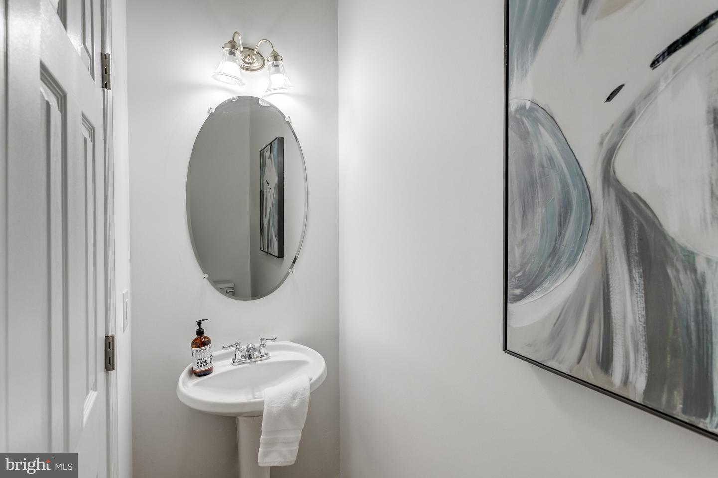 15673 VIEWPOINT CIR, DUMFRIES, Virginia 22025, 3 Bedrooms Bedrooms, 12 Rooms Rooms,2 BathroomsBathrooms,Residential,For sale,15673 VIEWPOINT CIR,VAPW2104648 MLS # VAPW2104648