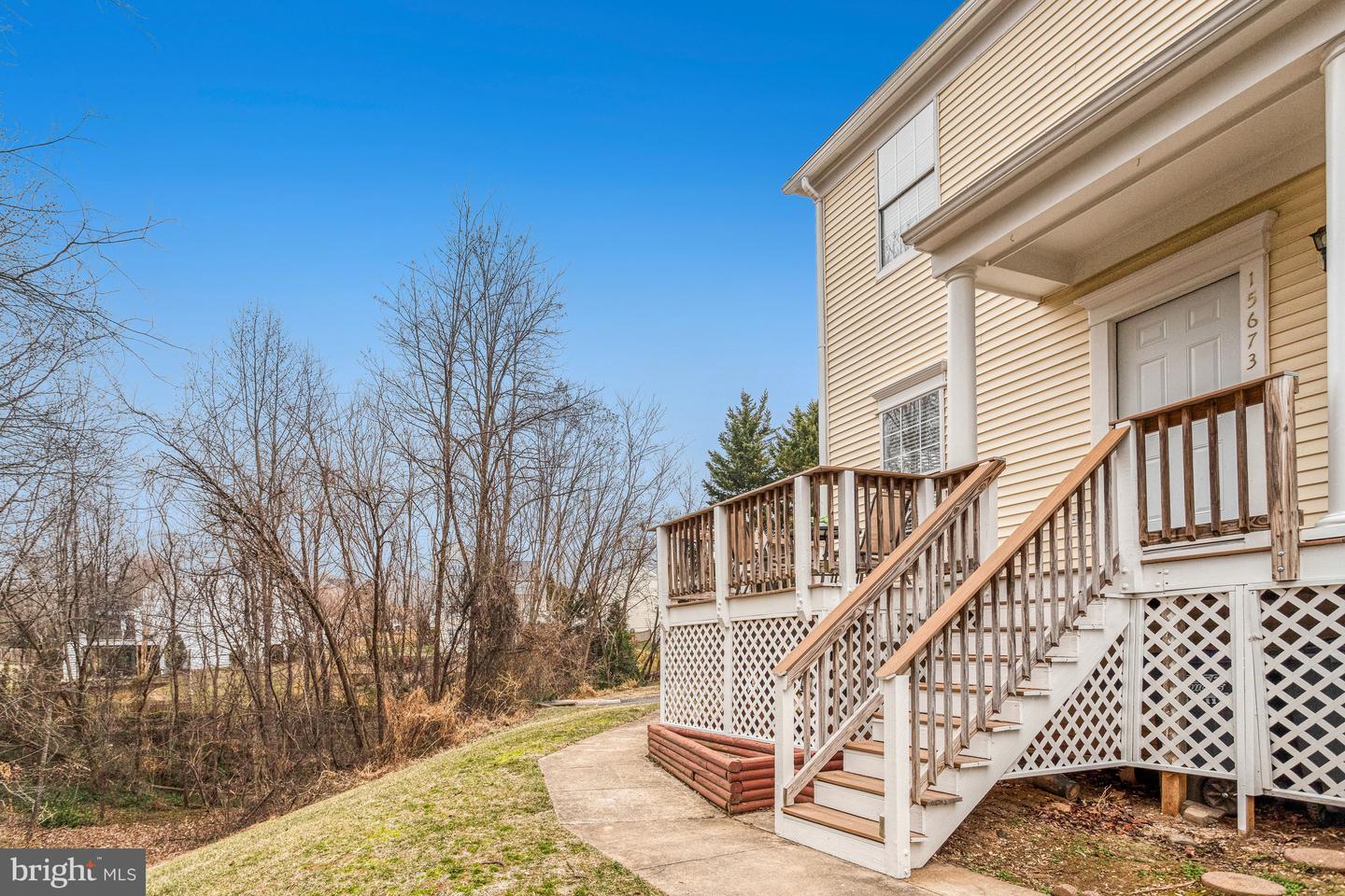 15673 VIEWPOINT CIR, DUMFRIES, Virginia 22025, 3 Bedrooms Bedrooms, 12 Rooms Rooms,2 BathroomsBathrooms,Residential,For sale,15673 VIEWPOINT CIR,VAPW2104648 MLS # VAPW2104648