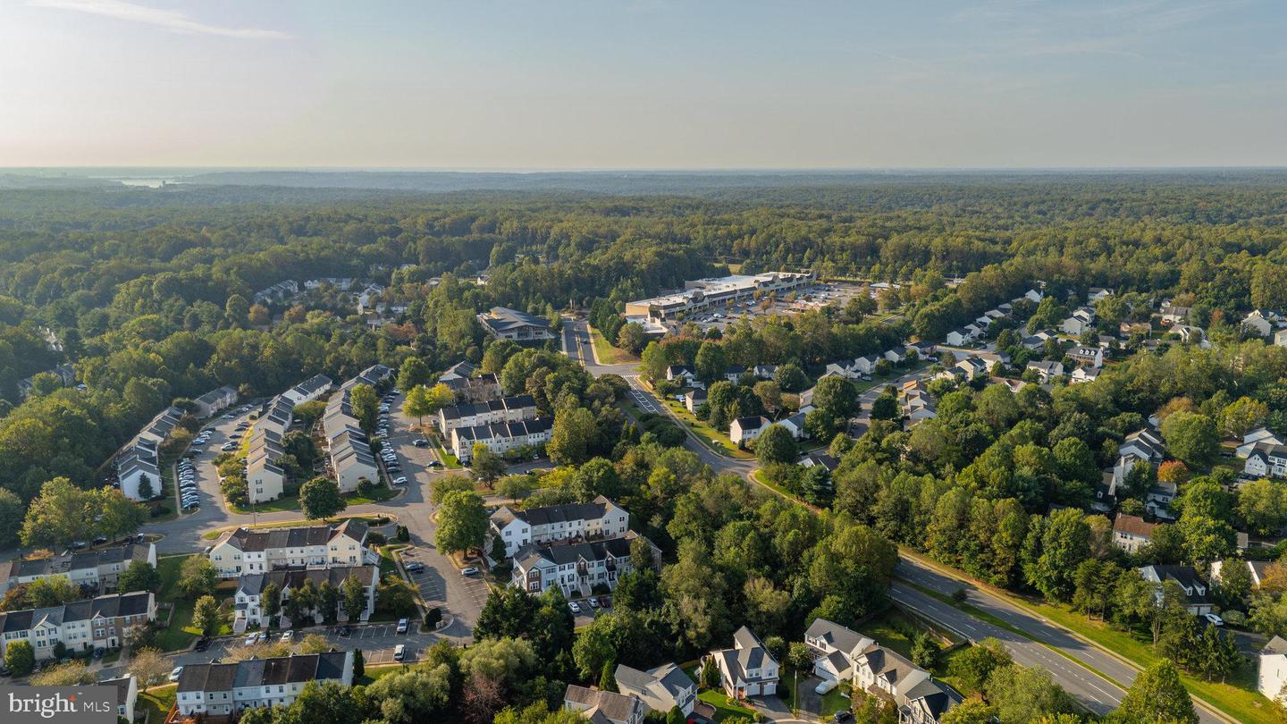 15673 VIEWPOINT CIR, DUMFRIES, Virginia 22025, 3 Bedrooms Bedrooms, 12 Rooms Rooms,2 BathroomsBathrooms,Residential,For sale,15673 VIEWPOINT CIR,VAPW2104648 MLS # VAPW2104648