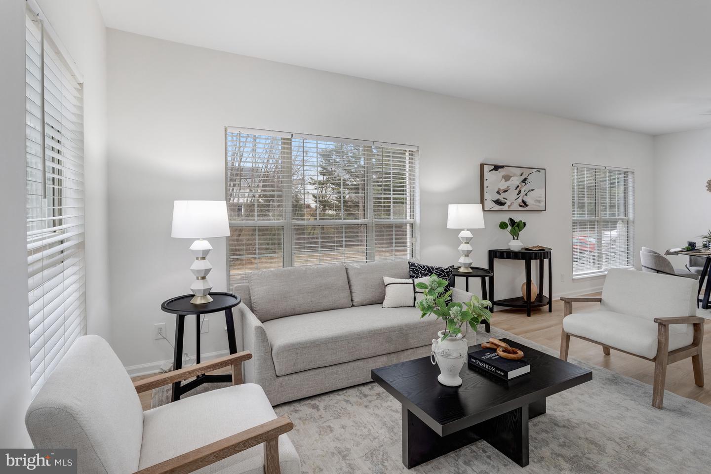 15673 VIEWPOINT CIR, DUMFRIES, Virginia 22025, 3 Bedrooms Bedrooms, 12 Rooms Rooms,2 BathroomsBathrooms,Residential,For sale,15673 VIEWPOINT CIR,VAPW2104648 MLS # VAPW2104648