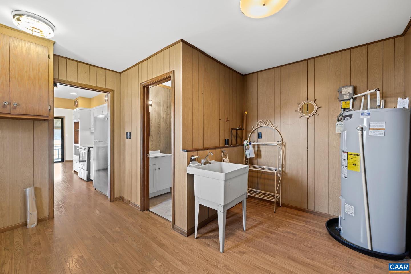 1753 NORTH LAKESHORE DR, LOUISA, Virginia 23093, 3 Bedrooms Bedrooms, ,2 BathroomsBathrooms,Residential,For sale,1753 NORTH LAKESHORE DR,671047 MLS # 671047