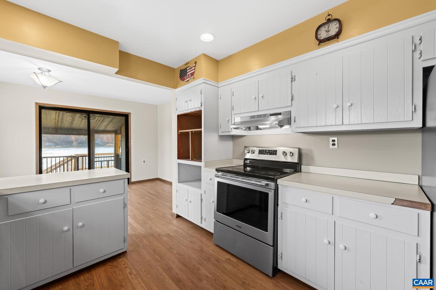 1753 NORTH LAKESHORE DR, LOUISA, Virginia 23093, 3 Bedrooms Bedrooms, ,2 BathroomsBathrooms,Residential,For sale,1753 NORTH LAKESHORE DR,671047 MLS # 671047