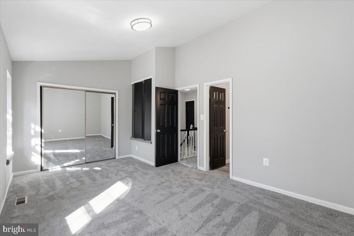 5714 MASON BLUFF DR, BURKE, Virginia 22015, 3 Bedrooms Bedrooms, ,3 BathroomsBathrooms,Residential,For sale,5714 MASON BLUFF DR,VAFX2280964 MLS # VAFX2280964