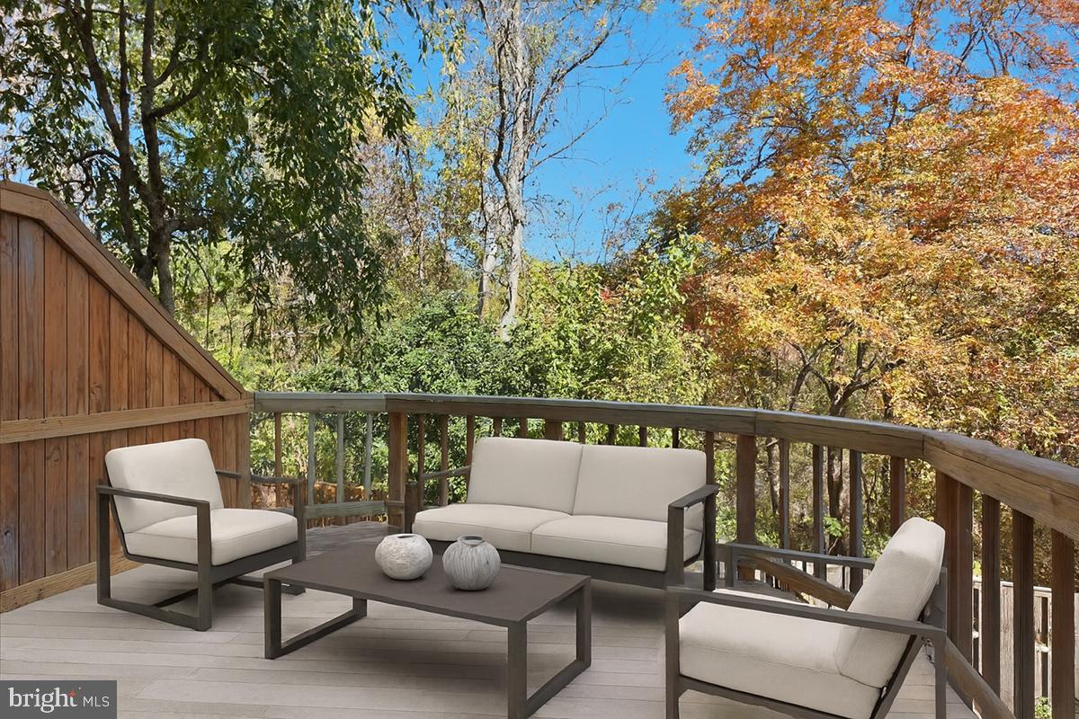 5714 MASON BLUFF DR, BURKE, Virginia 22015, 3 Bedrooms Bedrooms, ,3 BathroomsBathrooms,Residential,For sale,5714 MASON BLUFF DR,VAFX2280964 MLS # VAFX2280964