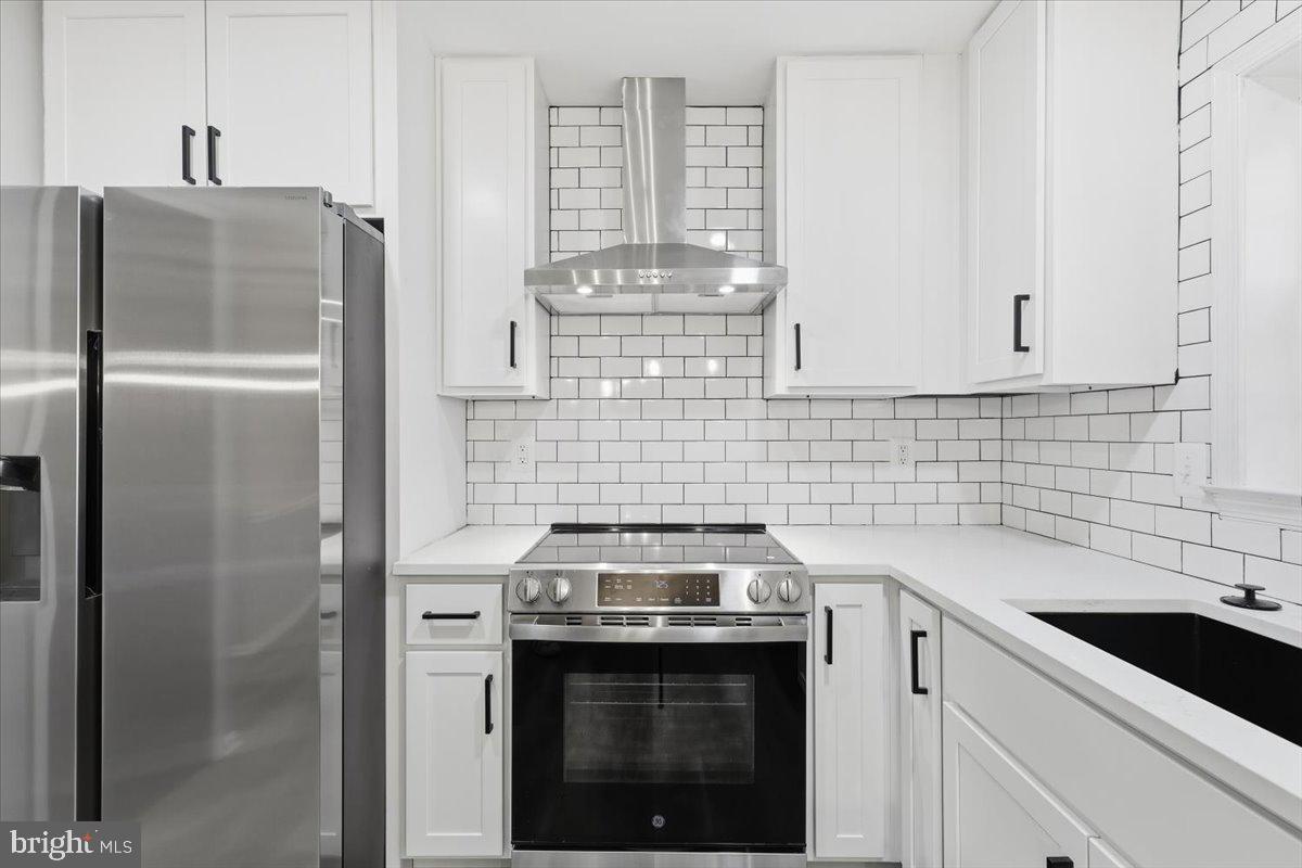 5714 MASON BLUFF DR, BURKE, Virginia 22015, 3 Bedrooms Bedrooms, ,3 BathroomsBathrooms,Residential,For sale,5714 MASON BLUFF DR,VAFX2280964 MLS # VAFX2280964