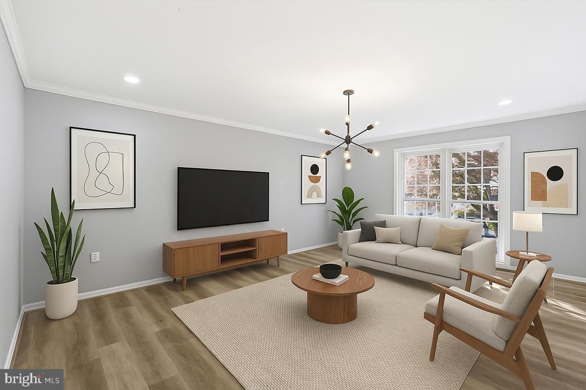 5714 MASON BLUFF DR, BURKE, Virginia 22015, 3 Bedrooms Bedrooms, ,3 BathroomsBathrooms,Residential,For sale,5714 MASON BLUFF DR,VAFX2280964 MLS # VAFX2280964