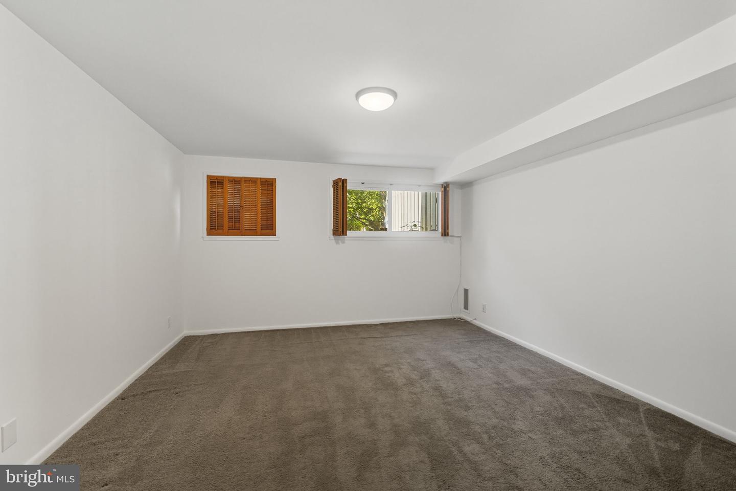 237 G ST SW #120, WASHINGTON, District Of Columbia 20024, 3 Bedrooms Bedrooms, ,2 BathroomsBathrooms,Residential,For sale,237 G ST SW #120,DCDC2234452 MLS # DCDC2234452