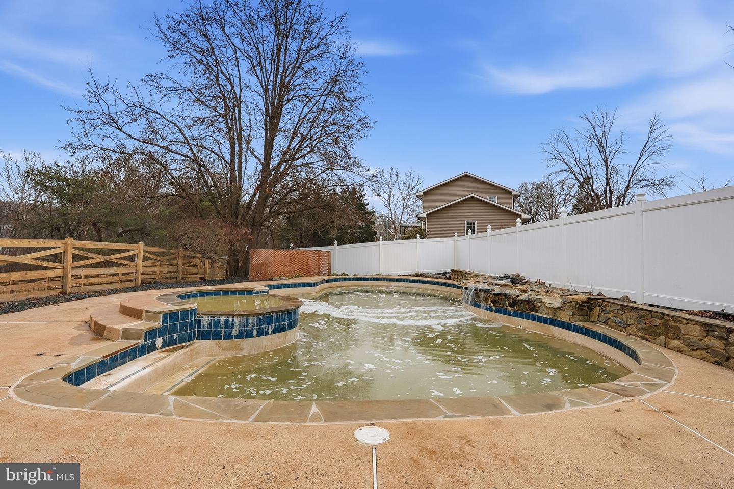 7291 HUNTON ST, WARRENTON, Virginia 20187, 3 Bedrooms Bedrooms, ,3 BathroomsBathrooms,Residential,For sale,7291 HUNTON ST,VAFQ2019950 MLS # VAFQ2019950