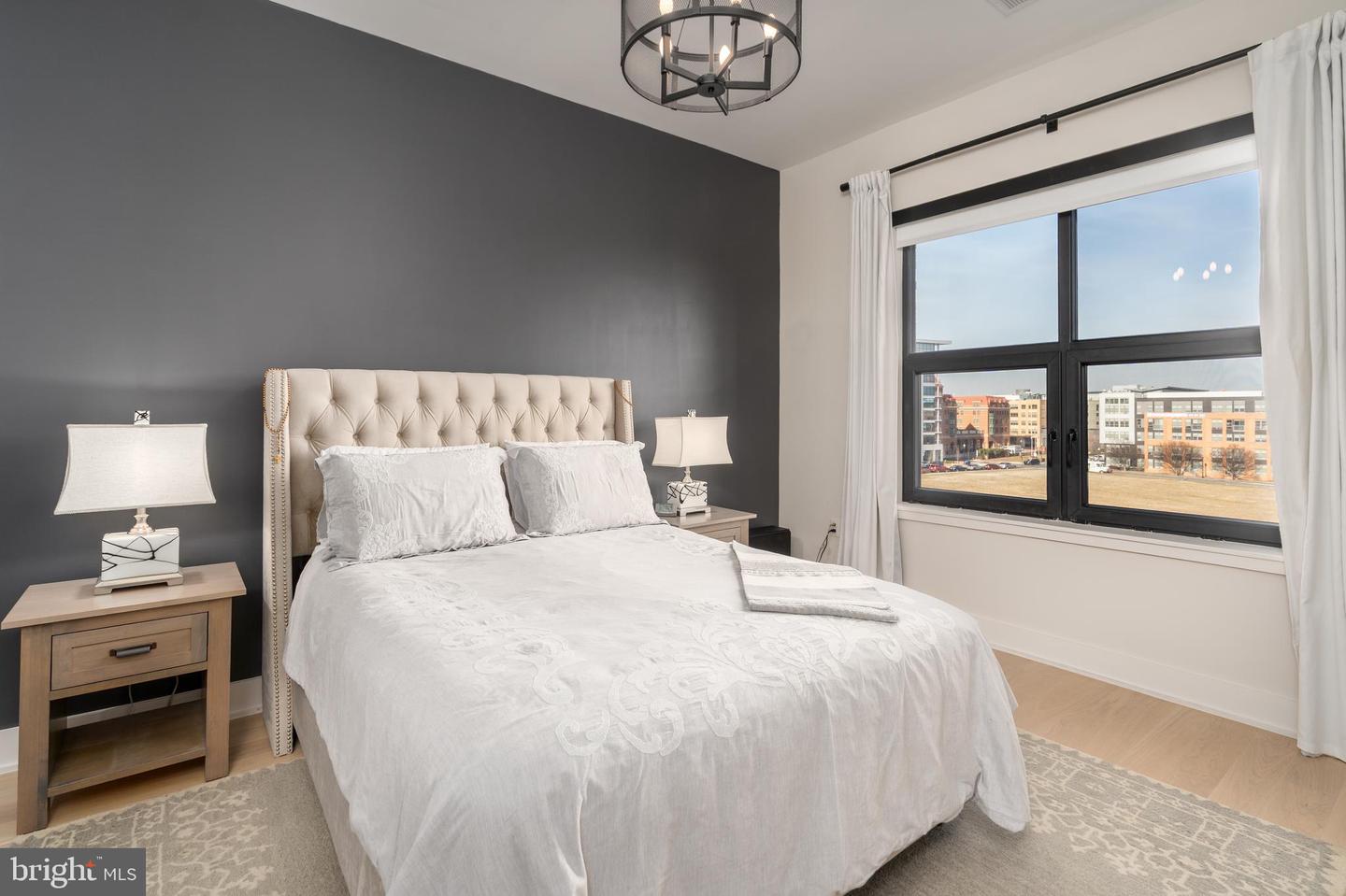 737 SWANN AVE #502, ALEXANDRIA, Virginia 22301, 2 Bedrooms Bedrooms, ,2 BathroomsBathrooms,Residential,For sale,737 SWANN AVE #502,VAAX2052962 MLS # VAAX2052962