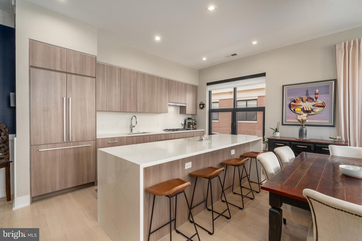 737 SWANN AVE #502, ALEXANDRIA, Virginia 22301, 2 Bedrooms Bedrooms, ,2 BathroomsBathrooms,Residential,For sale,737 SWANN AVE #502,VAAX2052962 MLS # VAAX2052962