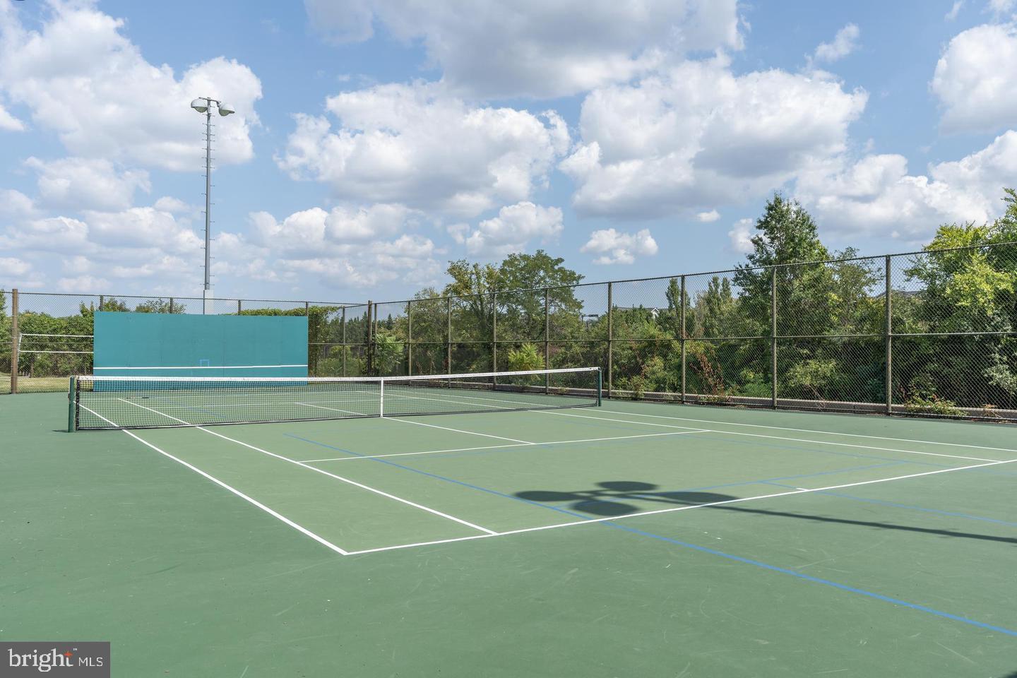 737 SWANN AVE #502, ALEXANDRIA, Virginia 22301, 2 Bedrooms Bedrooms, ,2 BathroomsBathrooms,Residential,For sale,737 SWANN AVE #502,VAAX2052962 MLS # VAAX2052962