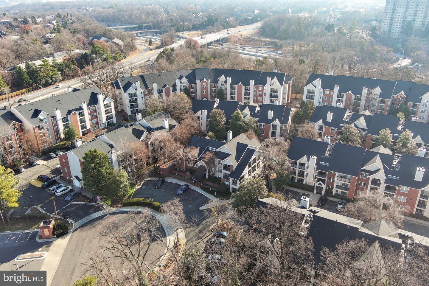 3302 WYNDHAM CIR #B, ALEXANDRIA, Virginia 22302, 1 Bedroom Bedrooms, ,1 BathroomBathrooms,Residential,For sale,3302 WYNDHAM CIR #B,VAAX2052972 MLS # VAAX2052972