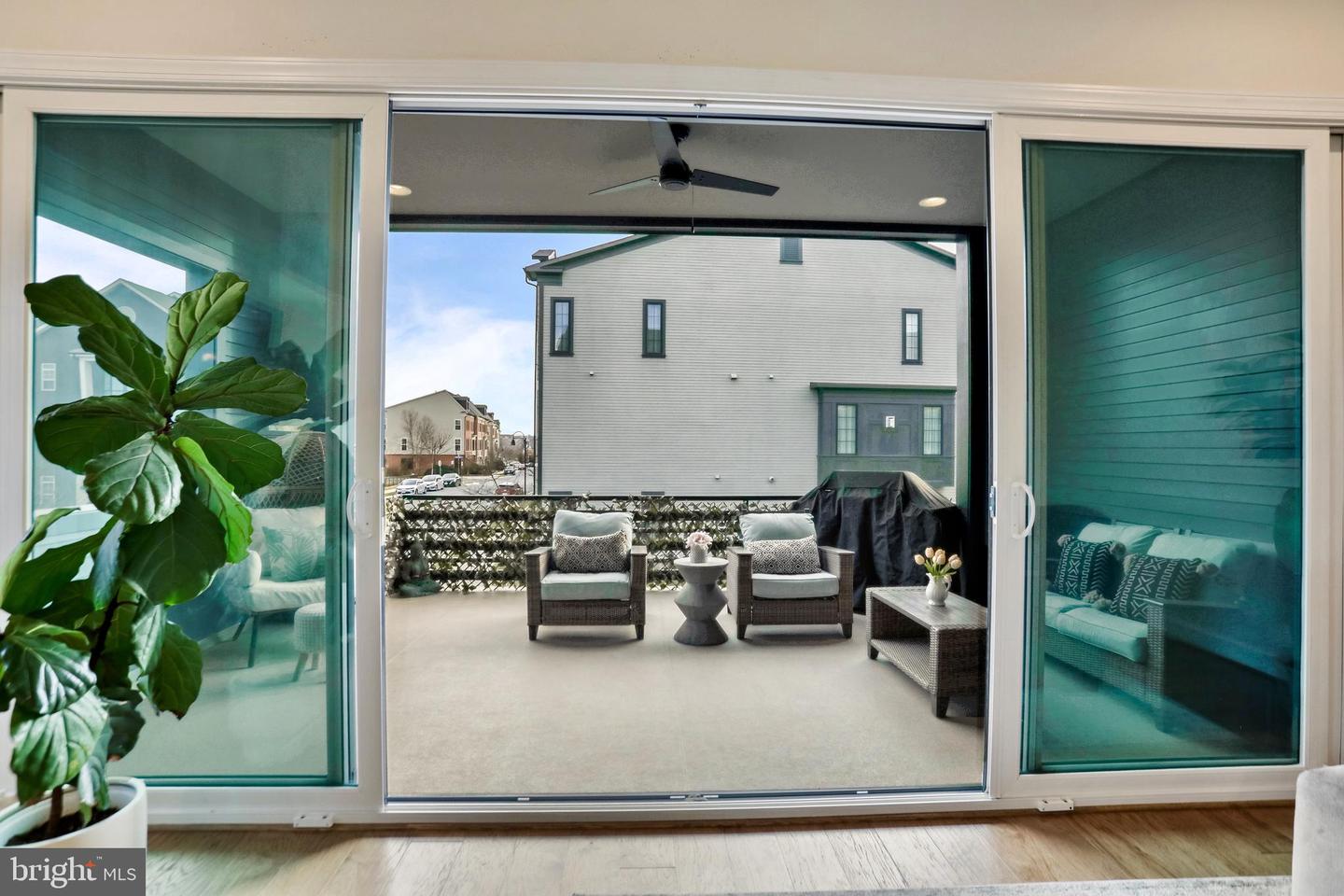 20305 SAVIN HILL DR, ASHBURN, Virginia 20147, 4 Bedrooms Bedrooms, ,3 BathroomsBathrooms,Residential,For sale,20305 SAVIN HILL DR,VALO2113614 MLS # VALO2113614