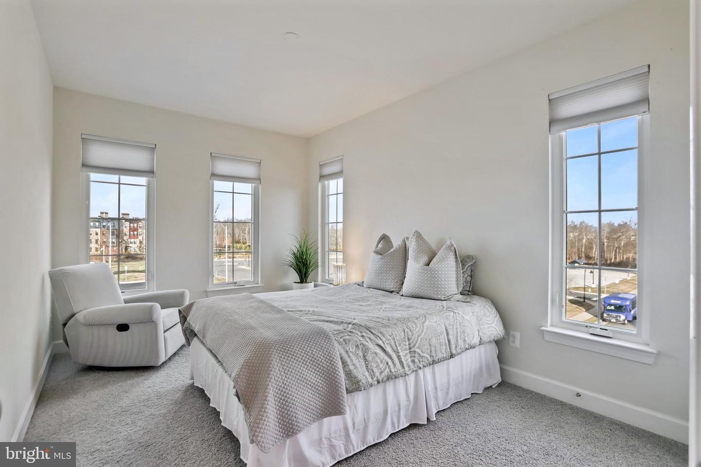 20305 SAVIN HILL DR, ASHBURN, Virginia 20147, 4 Bedrooms Bedrooms, ,3 BathroomsBathrooms,Residential,For sale,20305 SAVIN HILL DR,VALO2113614 MLS # VALO2113614