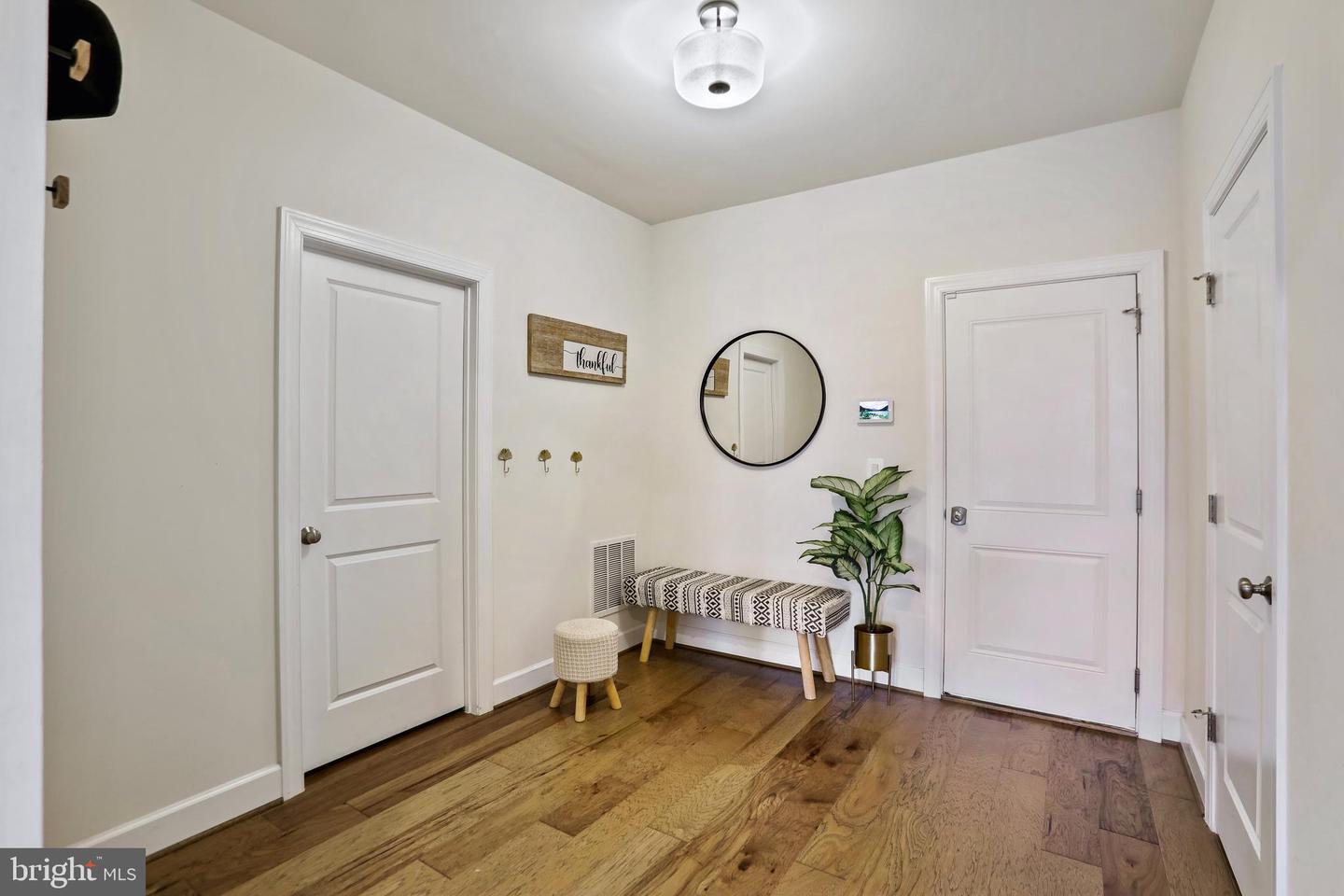 20305 SAVIN HILL DR, ASHBURN, Virginia 20147, 4 Bedrooms Bedrooms, ,3 BathroomsBathrooms,Residential,For sale,20305 SAVIN HILL DR,VALO2113614 MLS # VALO2113614