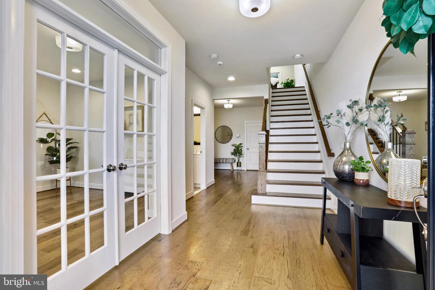 20305 SAVIN HILL DR, ASHBURN, Virginia 20147, 4 Bedrooms Bedrooms, ,3 BathroomsBathrooms,Residential,For sale,20305 SAVIN HILL DR,VALO2113614 MLS # VALO2113614