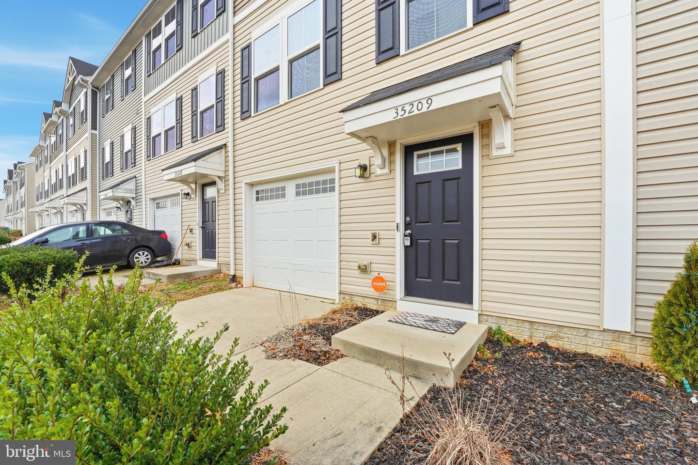 35209 SARA CT, LOCUST GROVE, Virginia 22508, 3 Bedrooms Bedrooms, ,2 BathroomsBathrooms,Residential,For sale,35209 SARA CT,VAOR2013080 MLS # VAOR2013080