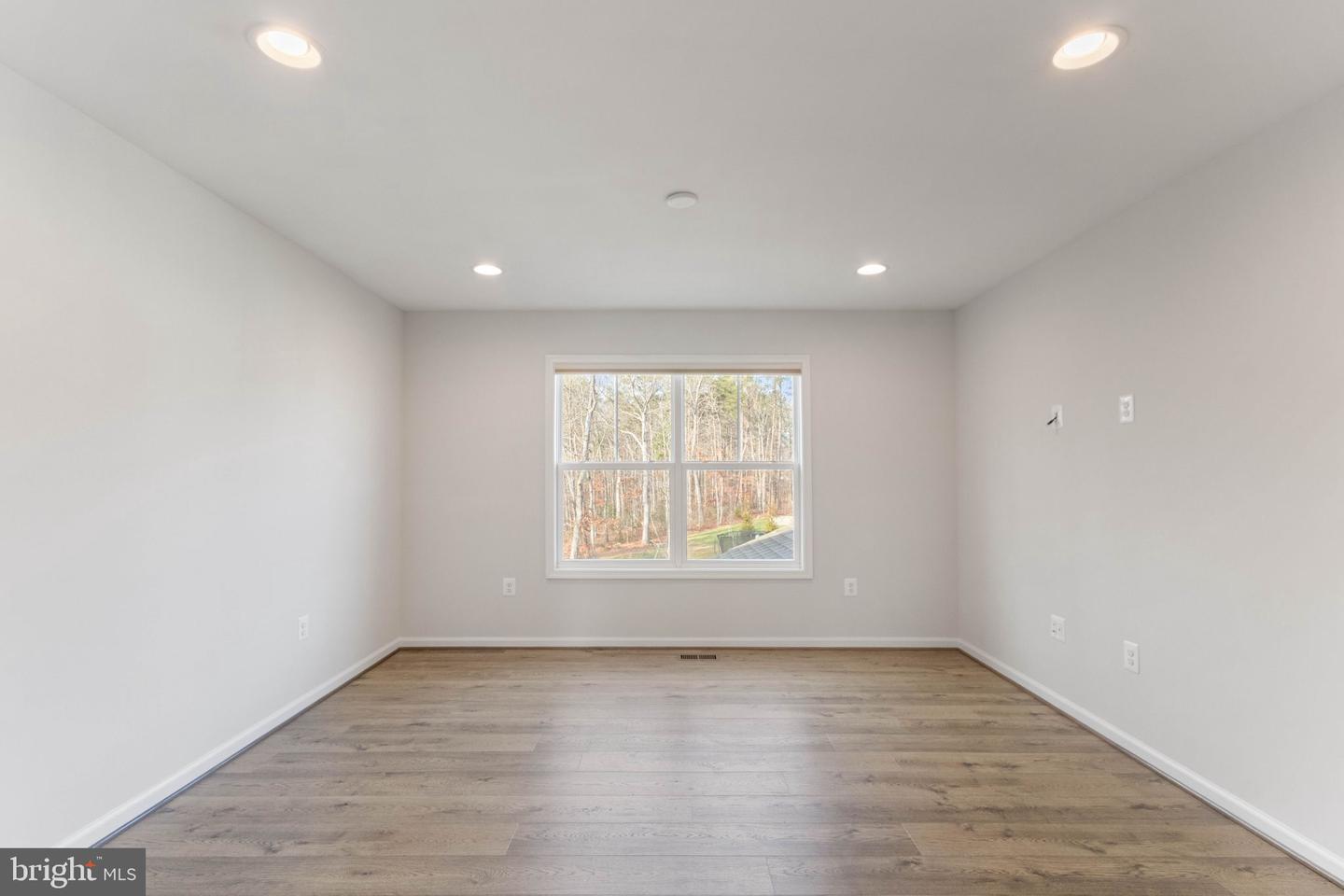 10602 SPRINGVALE LN, SPOTSYLVANIA, Virginia 22551, 5 Bedrooms Bedrooms, ,4 BathroomsBathrooms,Residential,For sale,10602 SPRINGVALE LN,VASP2038512 MLS # VASP2038512