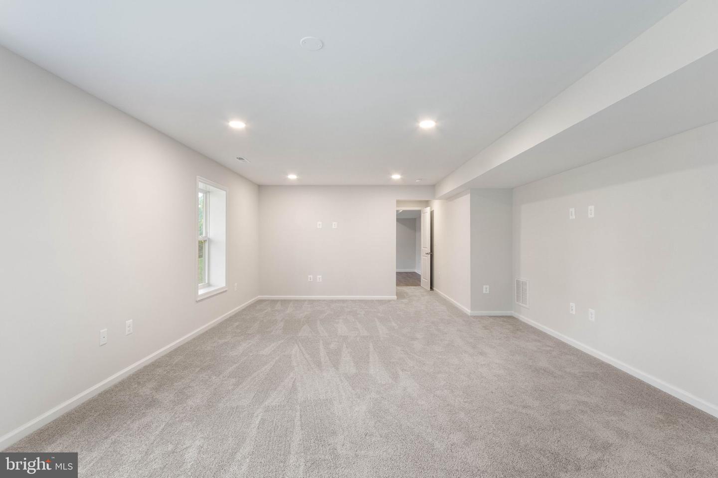 10602 SPRINGVALE LN, SPOTSYLVANIA, Virginia 22551, 5 Bedrooms Bedrooms, ,4 BathroomsBathrooms,Residential,For sale,10602 SPRINGVALE LN,VASP2038512 MLS # VASP2038512