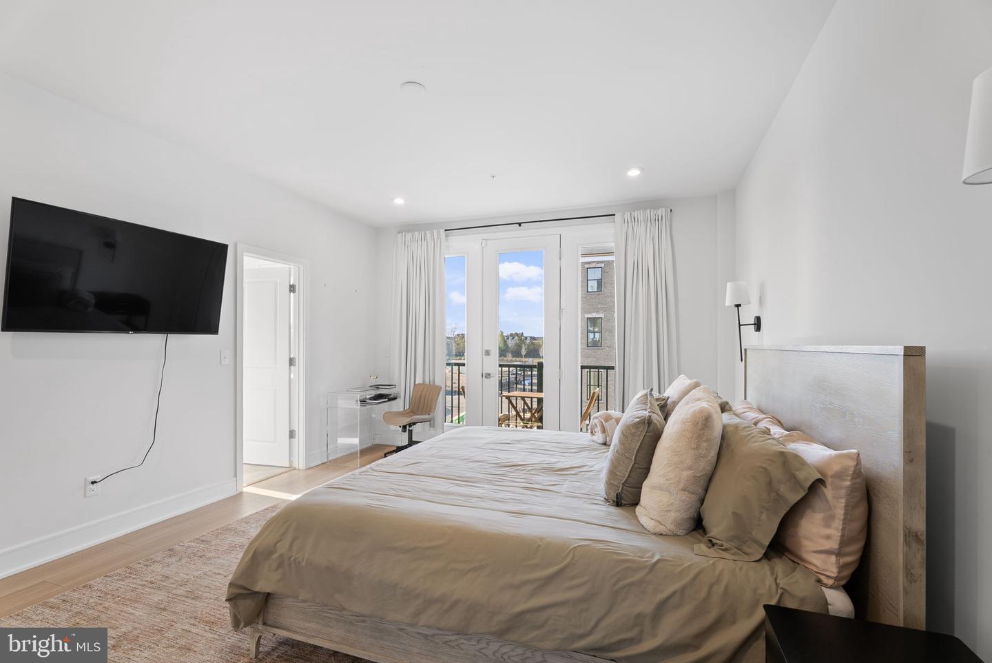 42662 DARALA DR, ASHBURN, Virginia 20147, 3 Bedrooms Bedrooms, ,2 BathroomsBathrooms,Residential,For sale,42662 DARALA DR,VALO2113650 MLS # VALO2113650