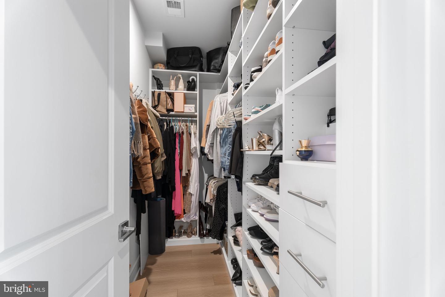 42662 DARALA DR, ASHBURN, Virginia 20147, 3 Bedrooms Bedrooms, ,2 BathroomsBathrooms,Residential,For sale,42662 DARALA DR,VALO2113650 MLS # VALO2113650