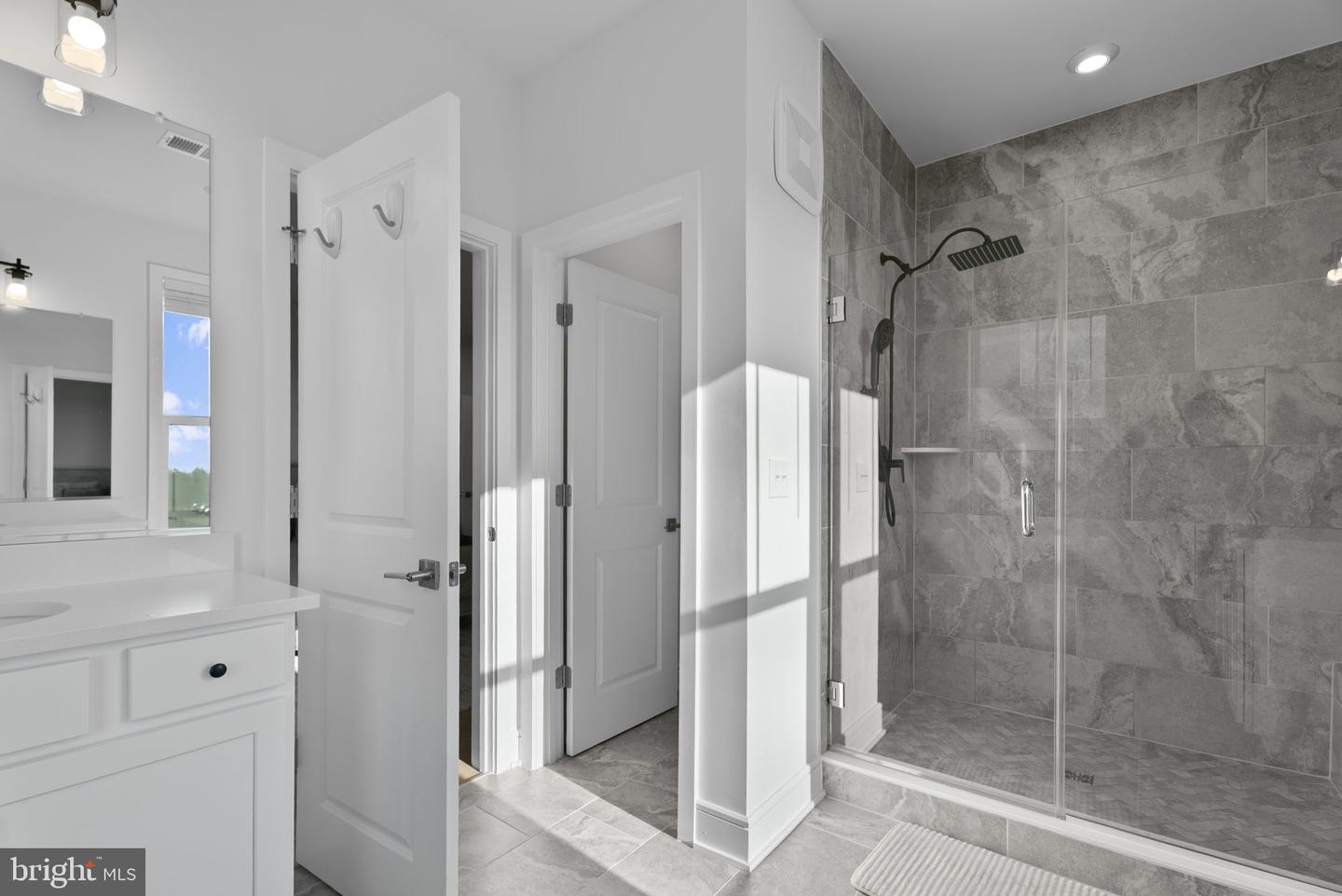 42662 DARALA DR, ASHBURN, Virginia 20147, 3 Bedrooms Bedrooms, ,2 BathroomsBathrooms,Residential,For sale,42662 DARALA DR,VALO2113650 MLS # VALO2113650